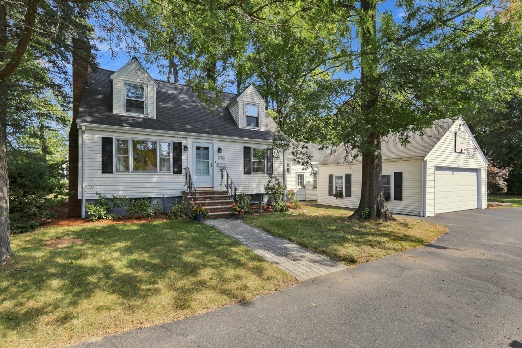 76 Curtis Street Property Photo 1
