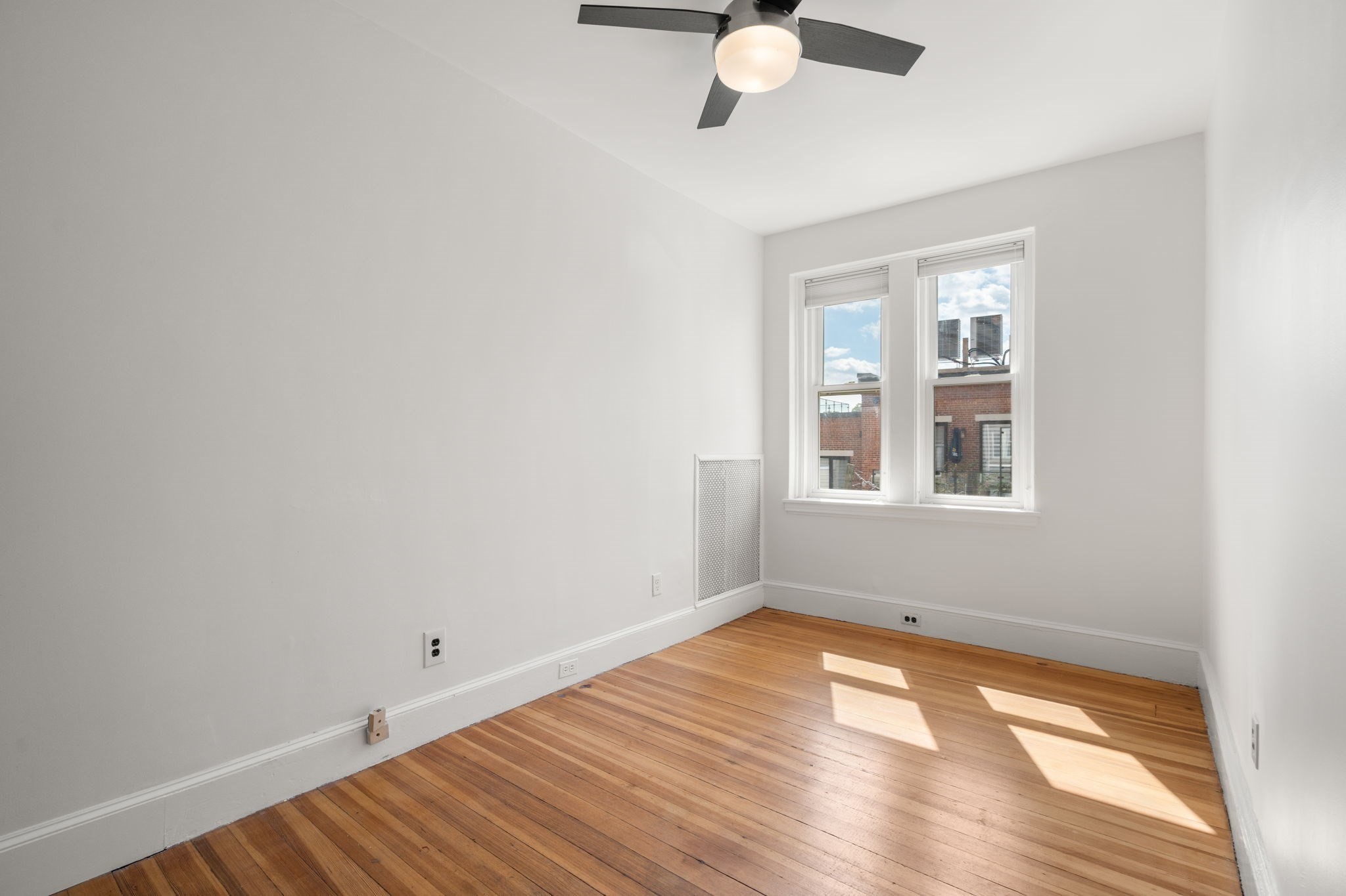 50 Lancaster Ter # 2 Property Photo 15