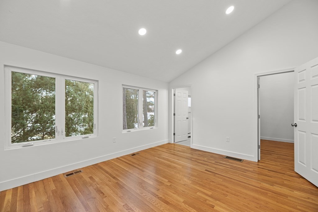 33 College Road Property Photo 8