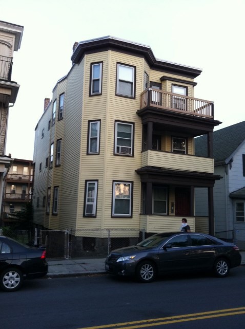 901 Saratoga Street # 3 Property Photo 1