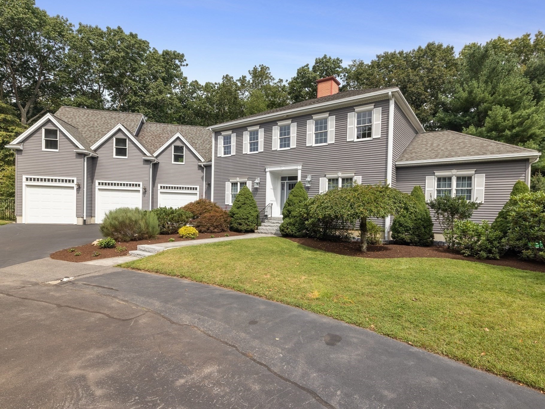 4 Pierce Way