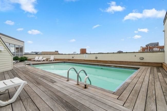 12 Stoneholm St # 616 Property Photo 1