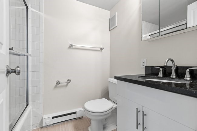 12 Stoneholm St # 616 Property Photo 9