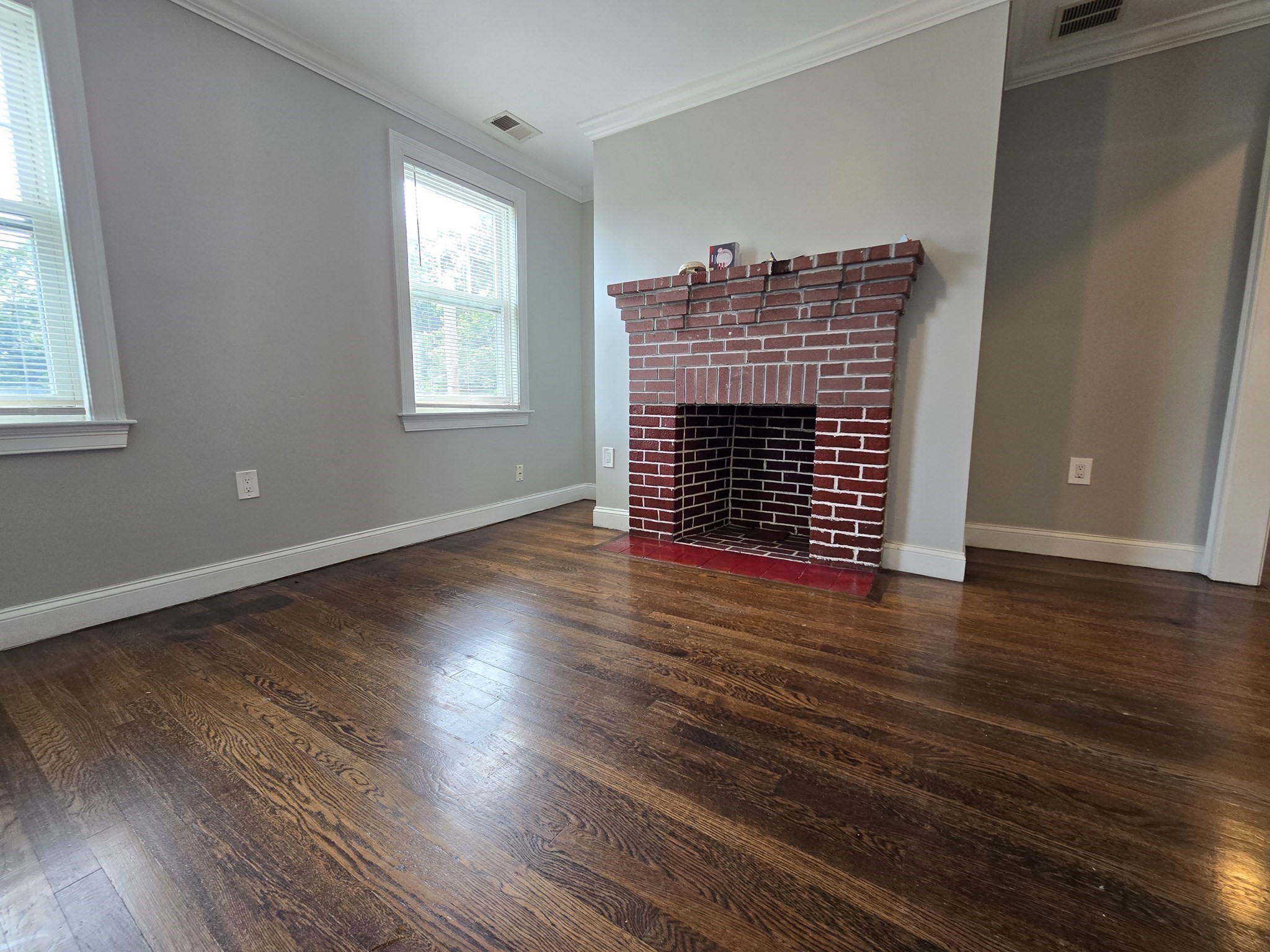 4803 Washington St # 1 Property Photo 1