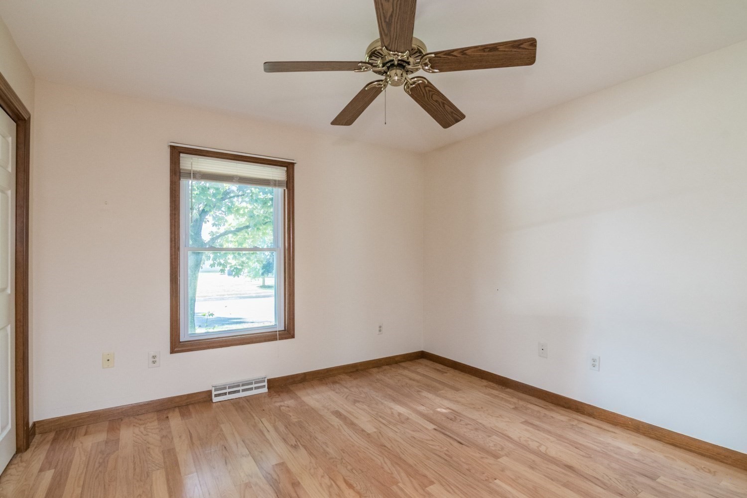 303 Alvord Pl # 303 Property Photo 14