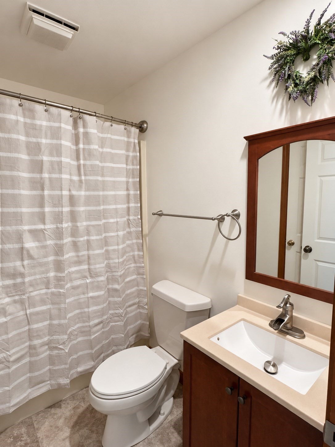 303 Alvord Pl # 303 Property Photo 16