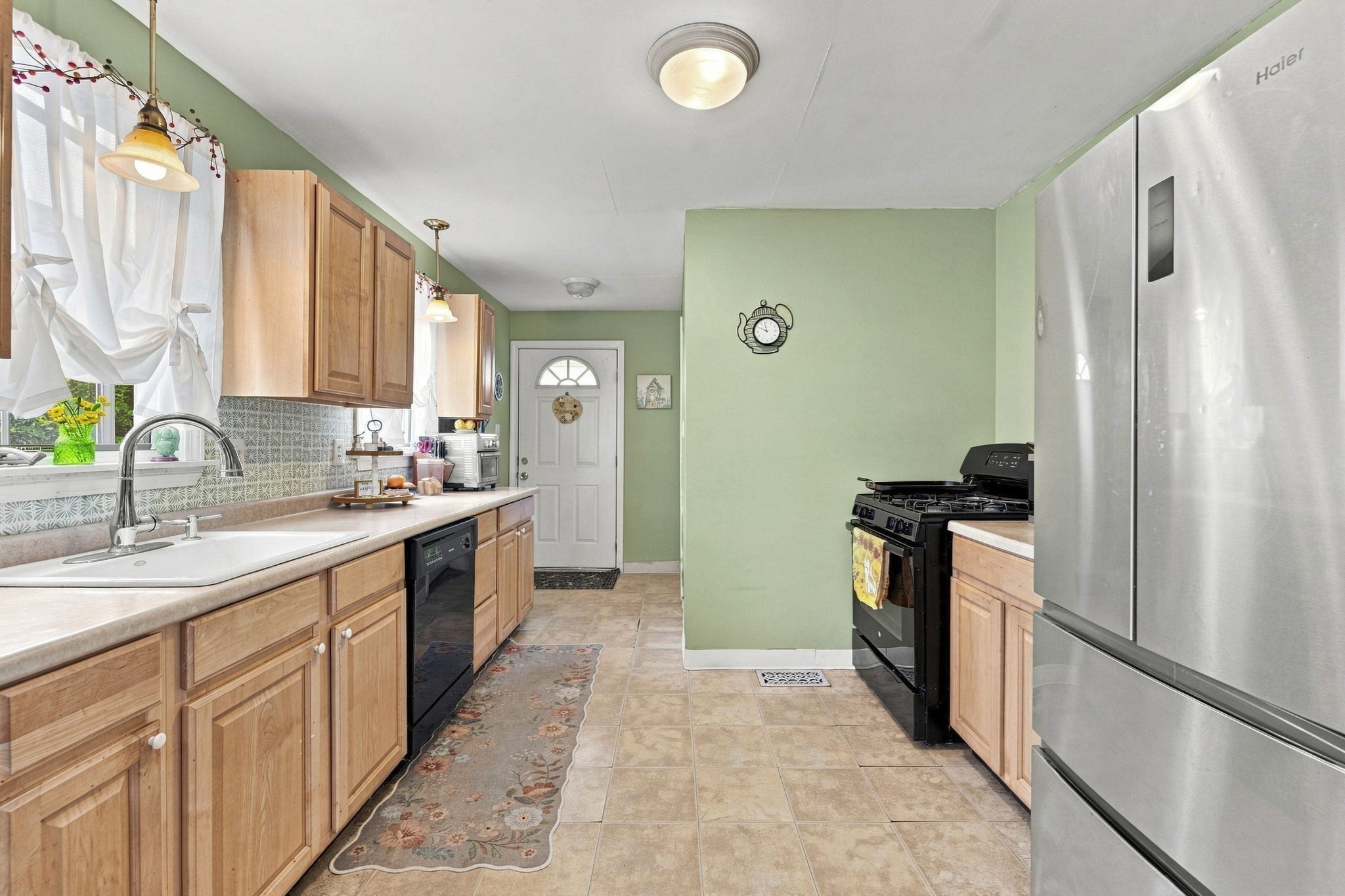 10 Albion St Property Photo 6