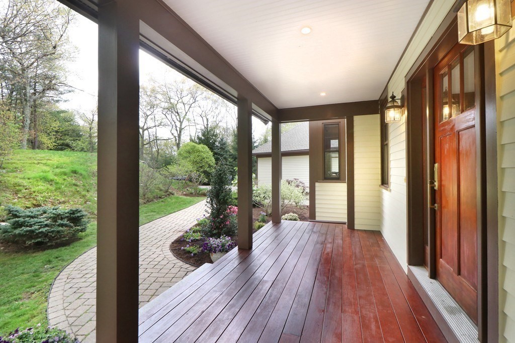 250 Meadowbrook Road Property Photo 4
