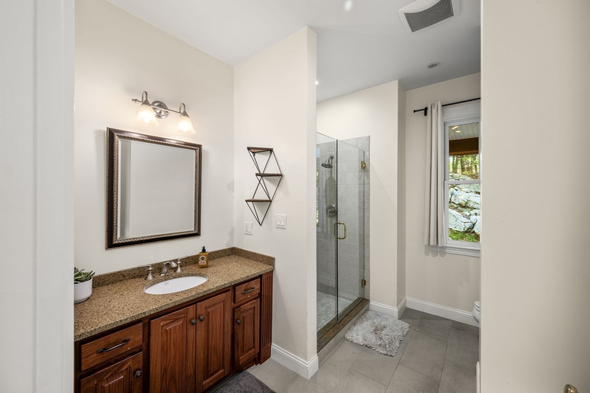 250 Meadowbrook Road Property Photo 23