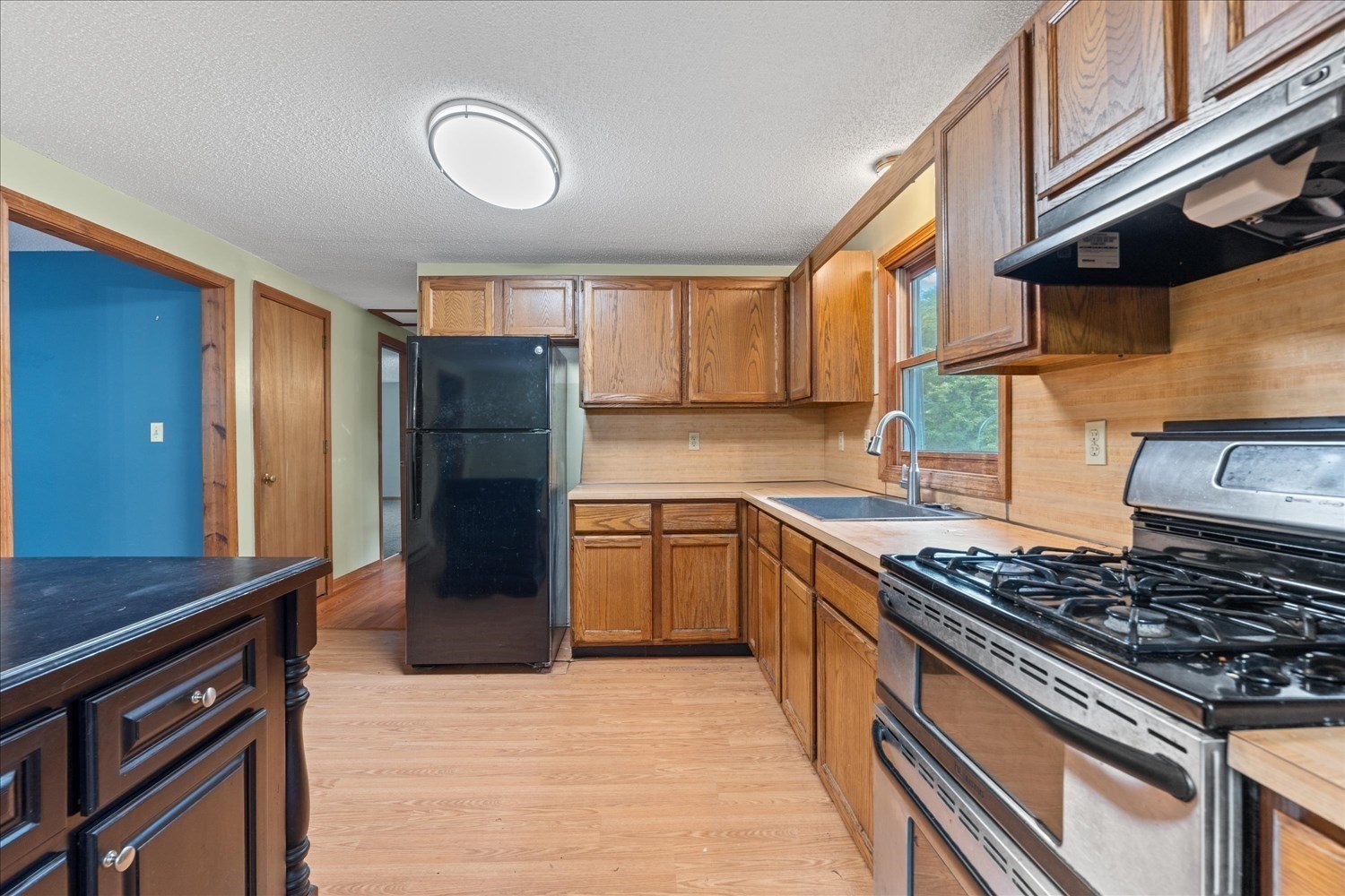141 Elm St. Property Photo 14