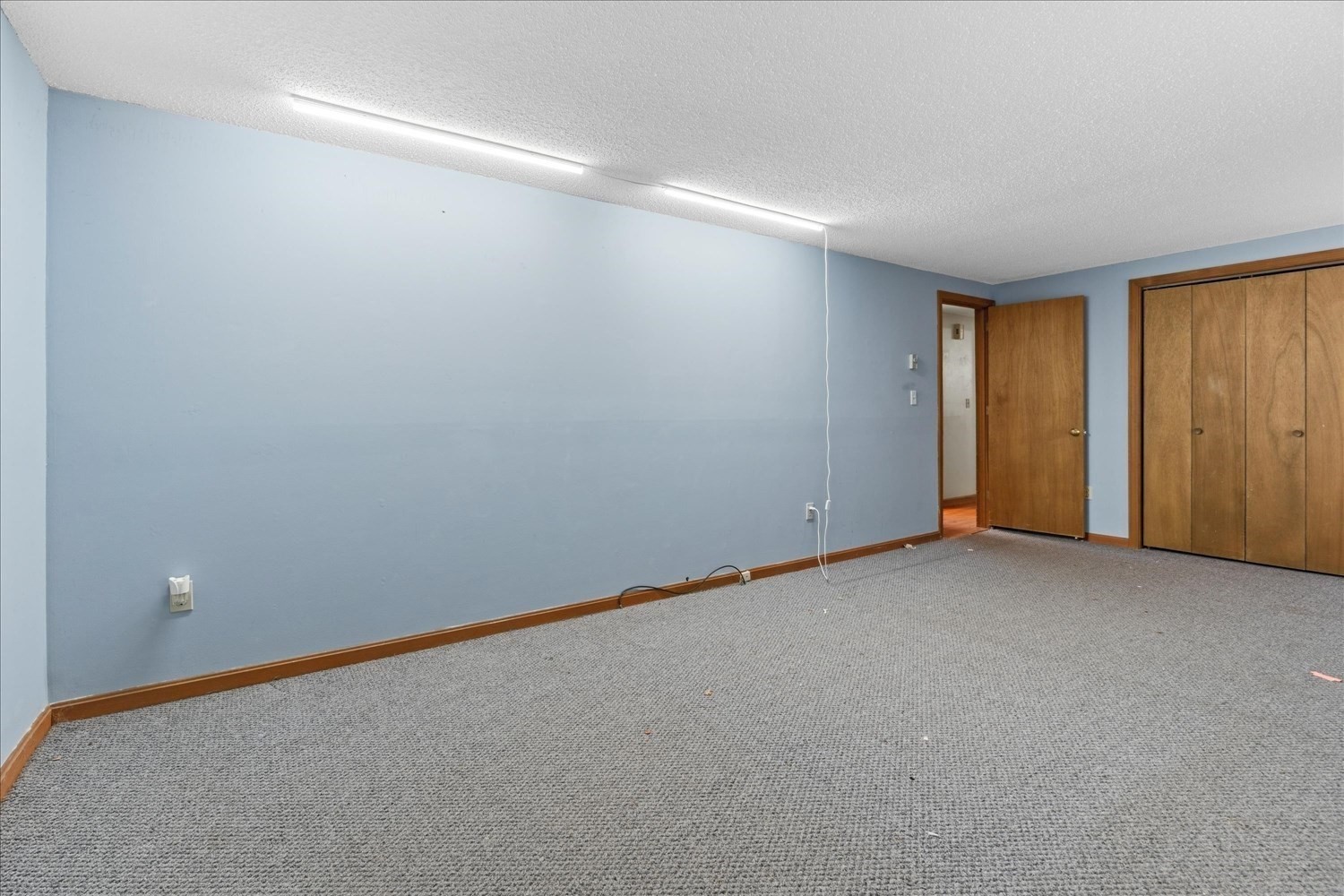 141 Elm St. Property Photo 20