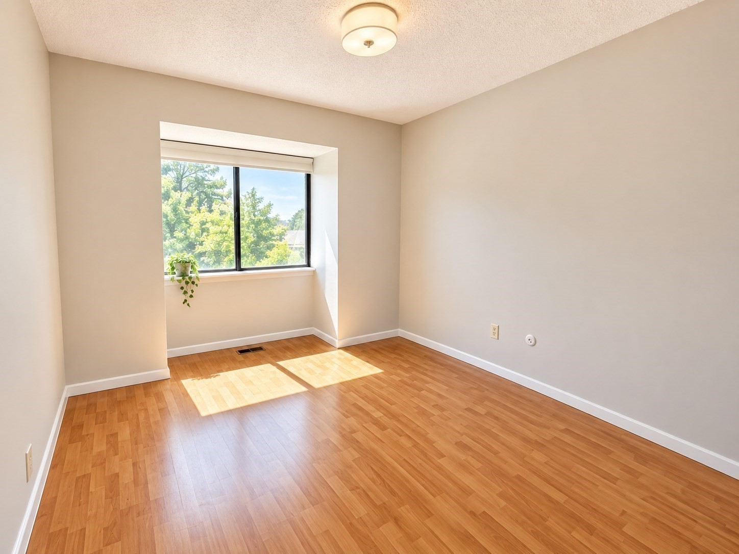 91 Rosewood Dr # 91 Property Photo 6