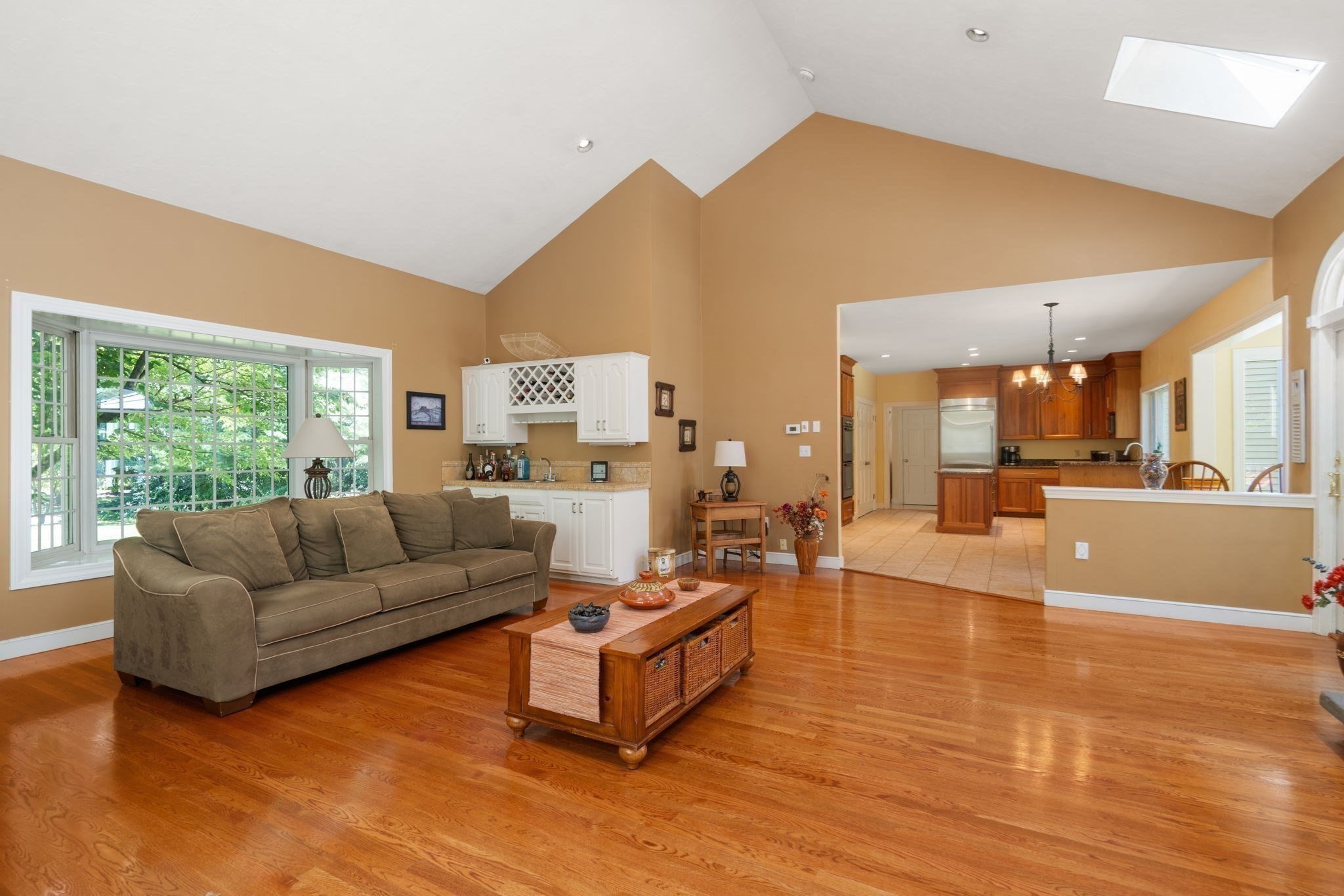 2 Sanger Cir Property Photo 8