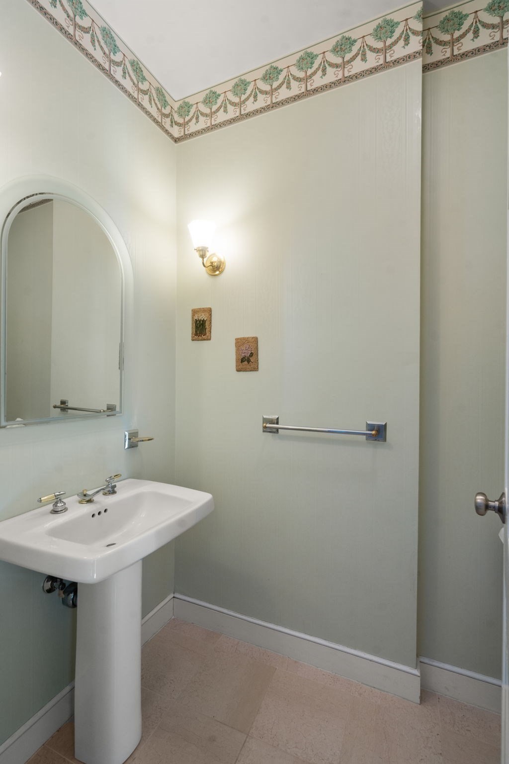 2 Sanger Cir Property Photo 16