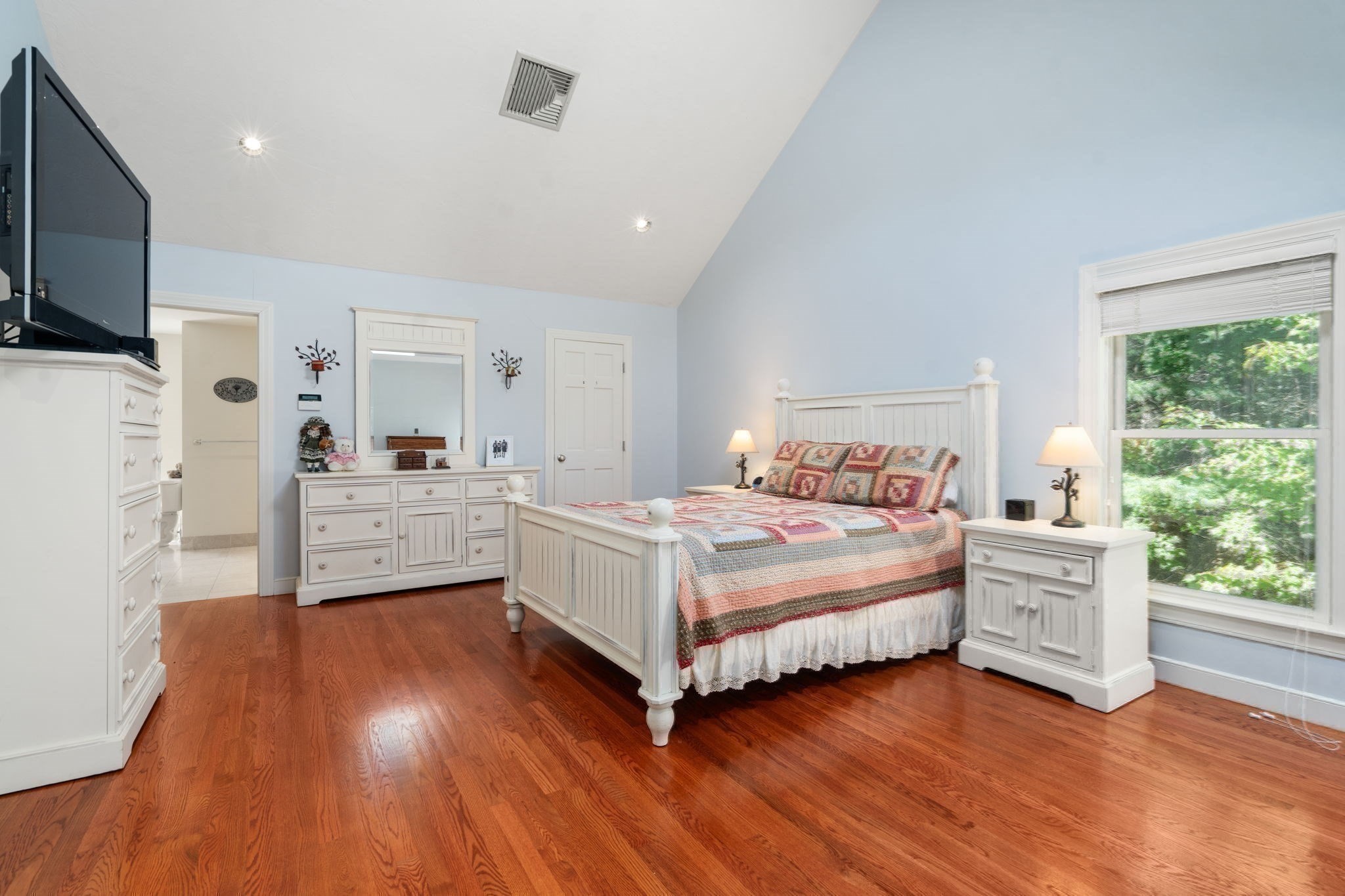 2 Sanger Cir Property Photo 18