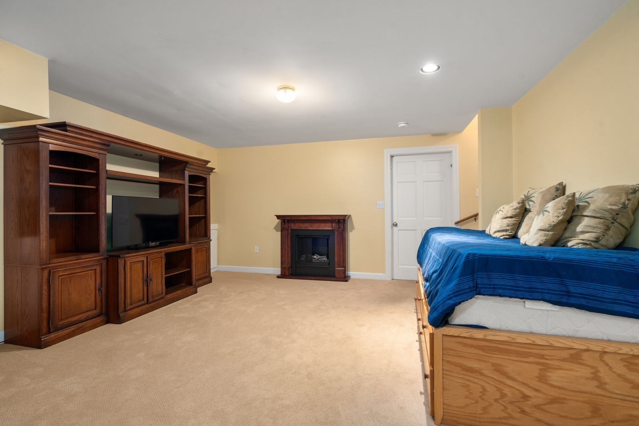 2 Sanger Cir Property Photo 29