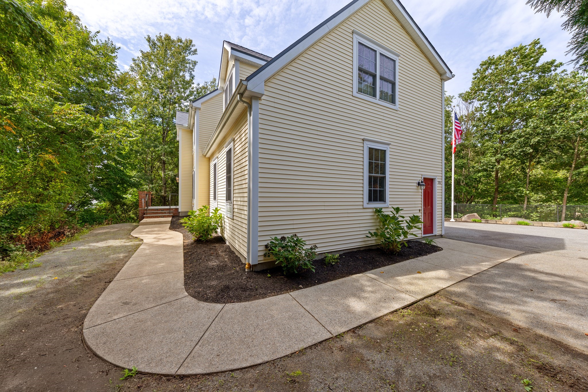 115 Cathedral Drive Property Photo 36