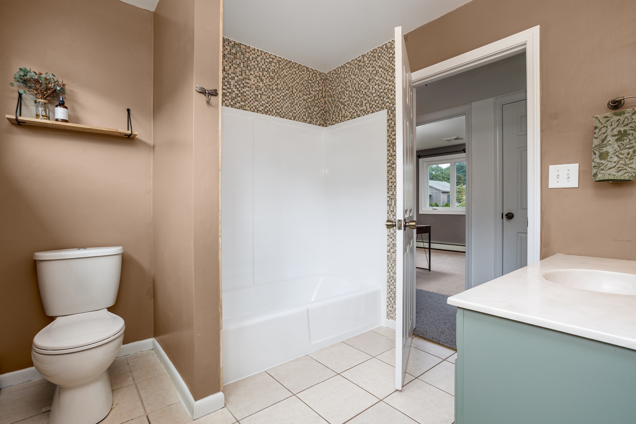 27 Lee St Property Photo 20