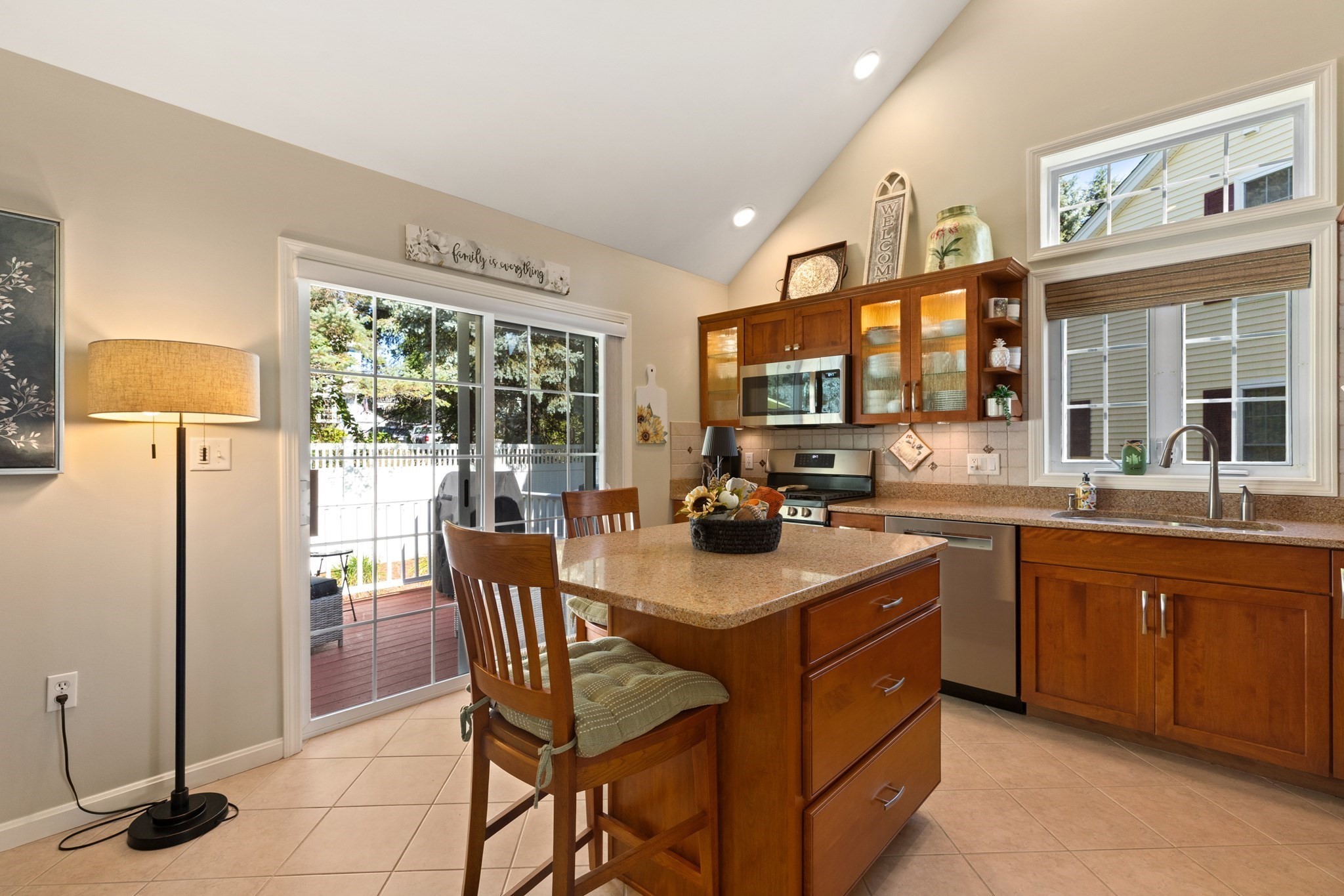 7 Dornoch Cir # 7 Property Photo 7