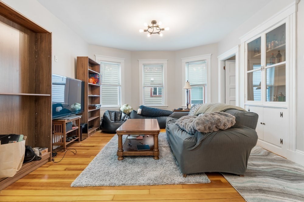 24 Buttonwood Street Property Photo 16