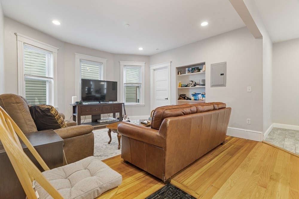 24 Buttonwood Street Property Photo 27