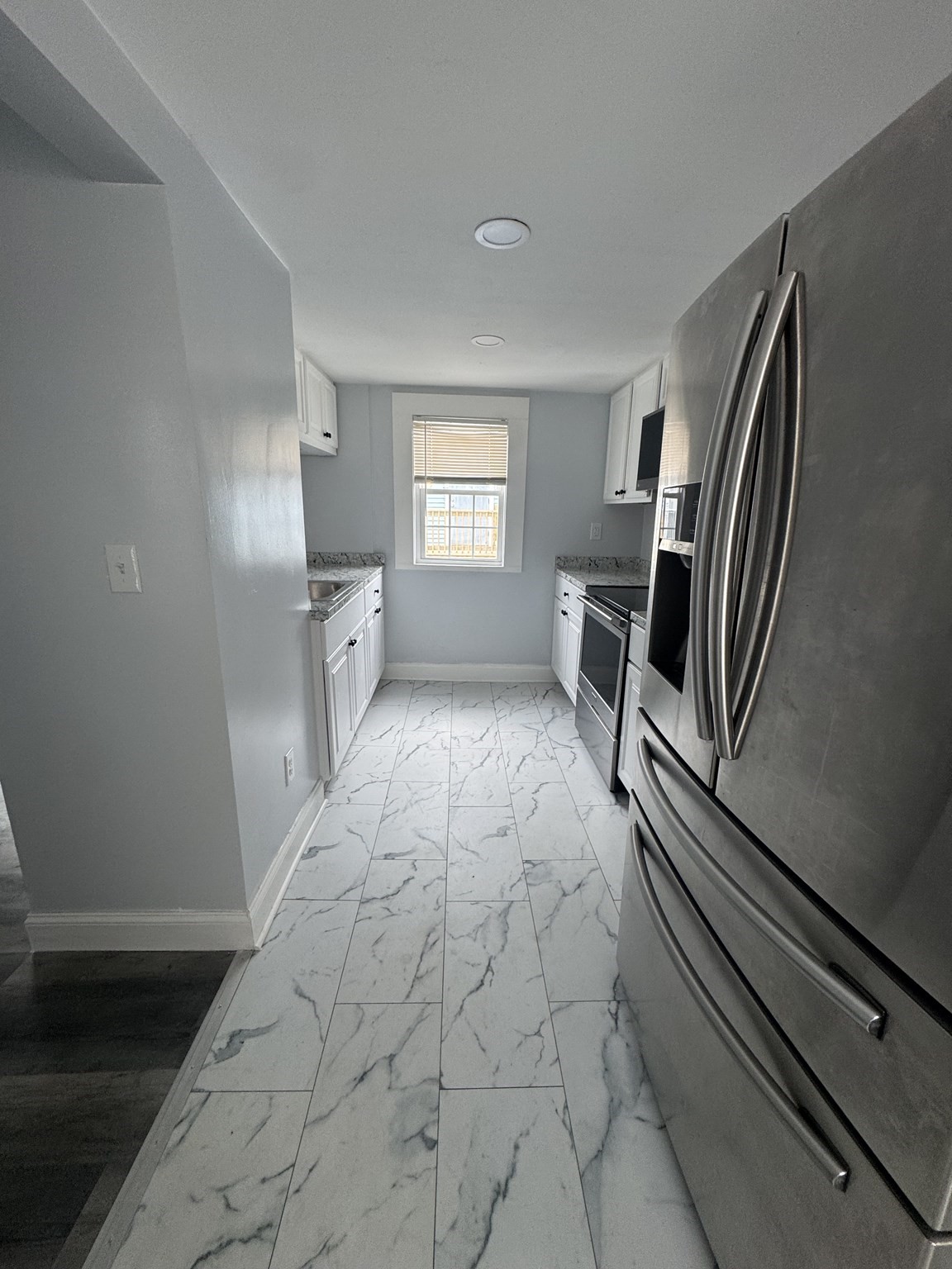 66 Pecker St # 2r Property Photo 3
