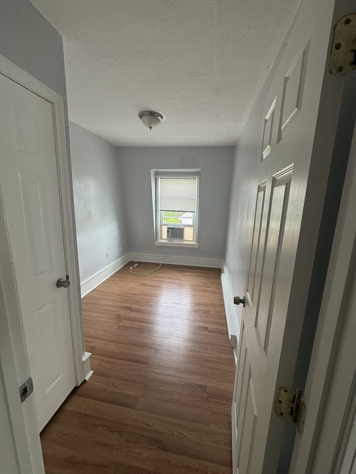 66 Pecker St # 2r Property Photo 9