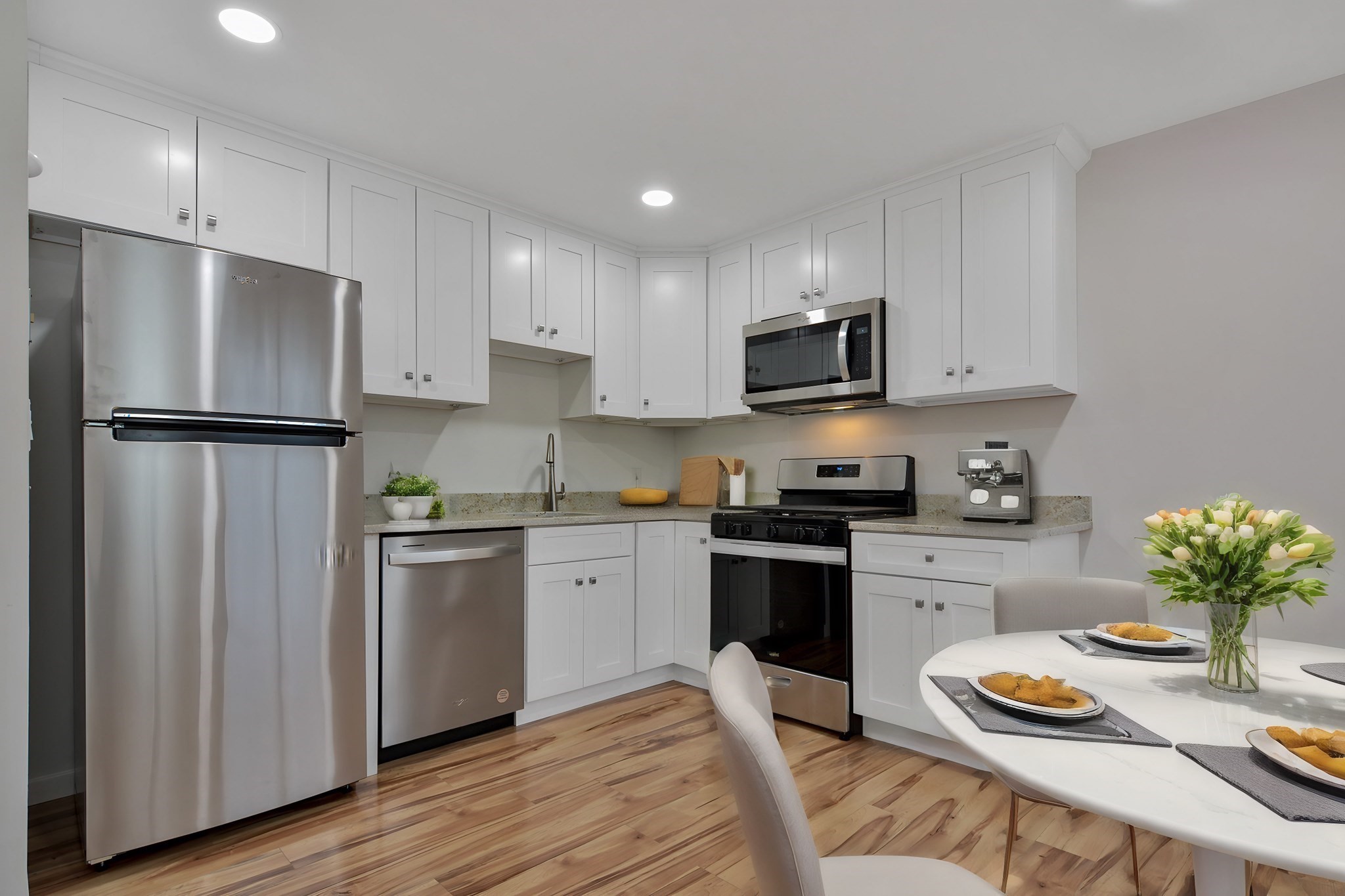 28 Fernview Avenue # 9 Property Photo 2
