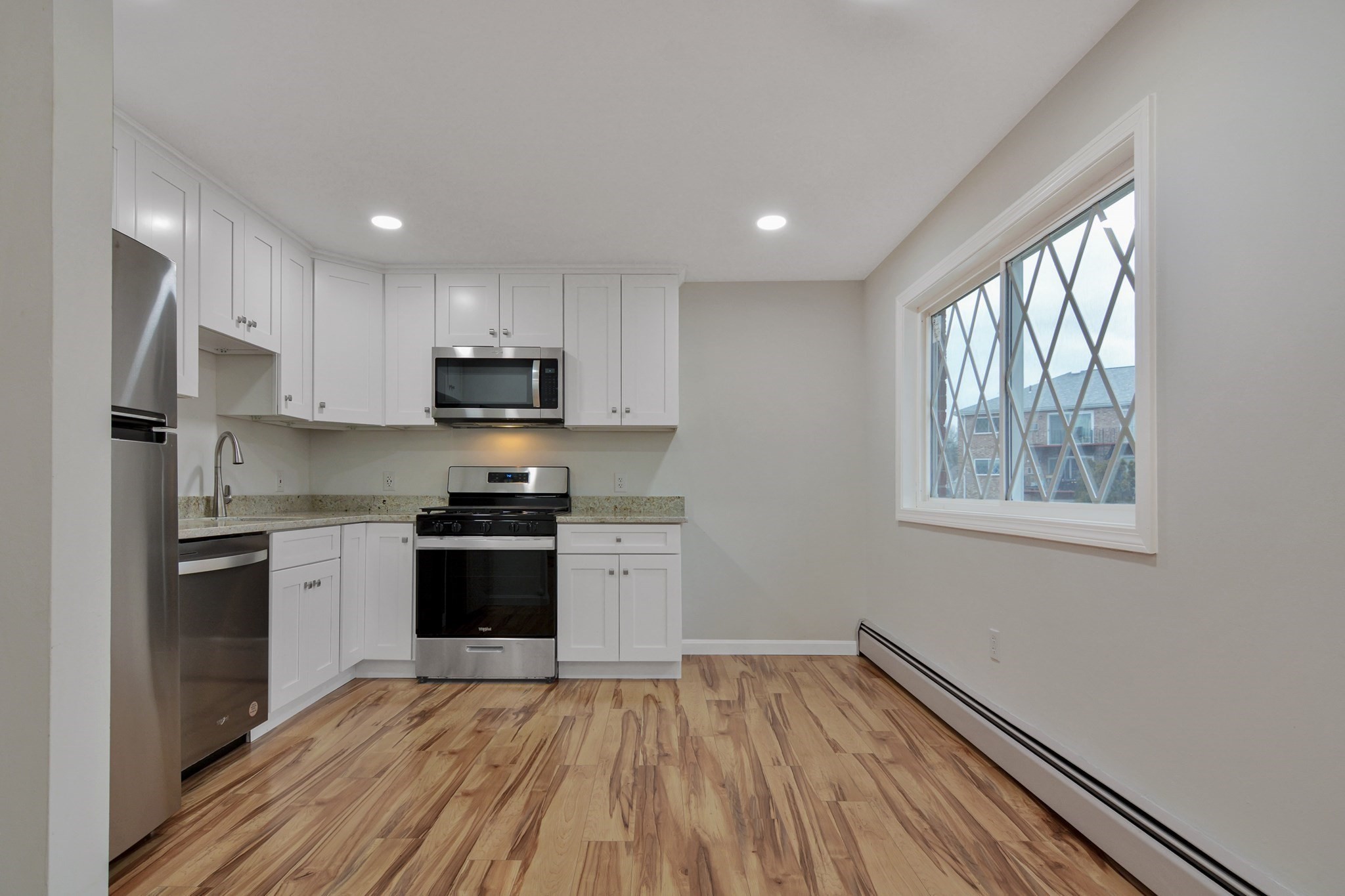 28 Fernview Avenue # 9 Property Photo 3