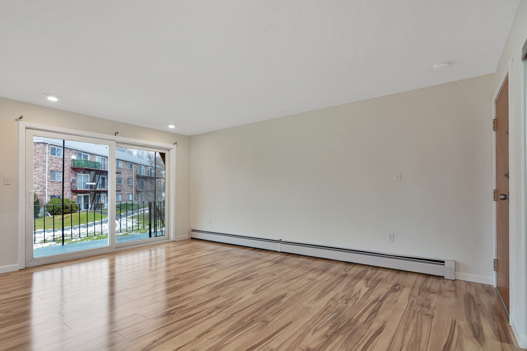 28 Fernview Avenue # 9 Property Photo 7