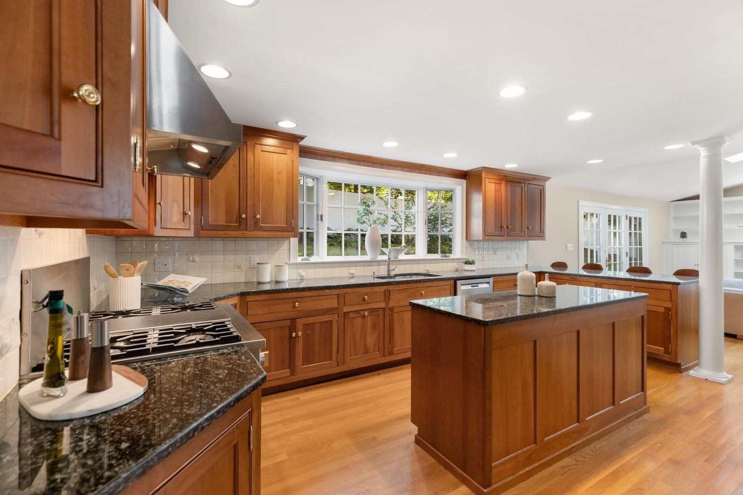 30 Allen Road Property Photo 16