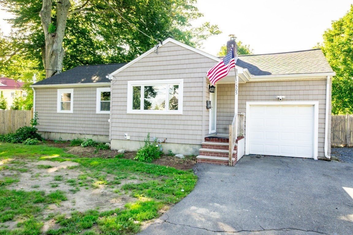 505 Winter Street Property Photo 2