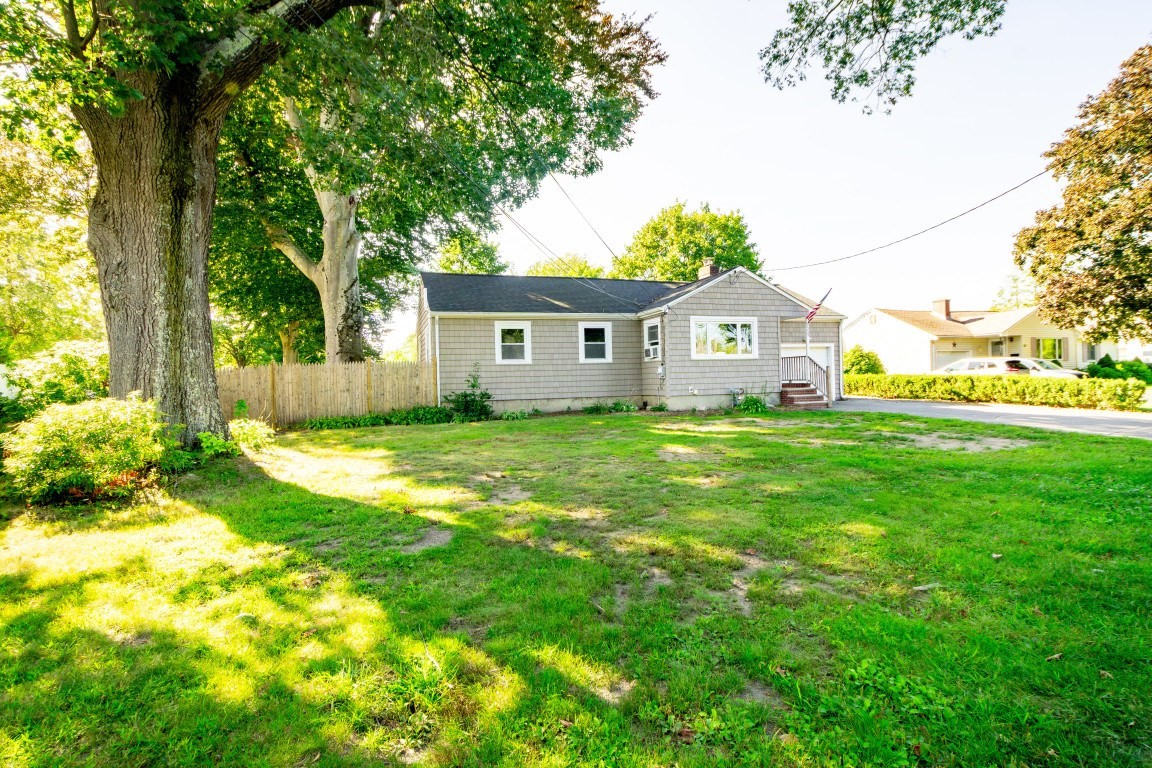 505 Winter Street Property Photo 4