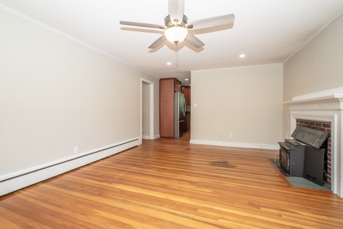 505 Winter Street Property Photo 9