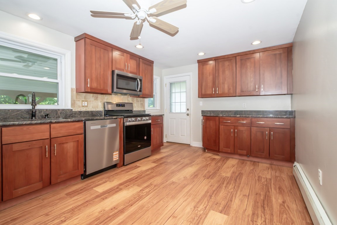 505 Winter Street Property Photo 16