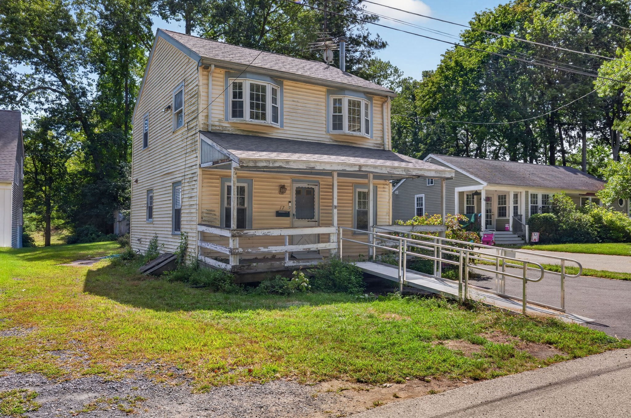 17 W Cedar Rd Property Photo 1
