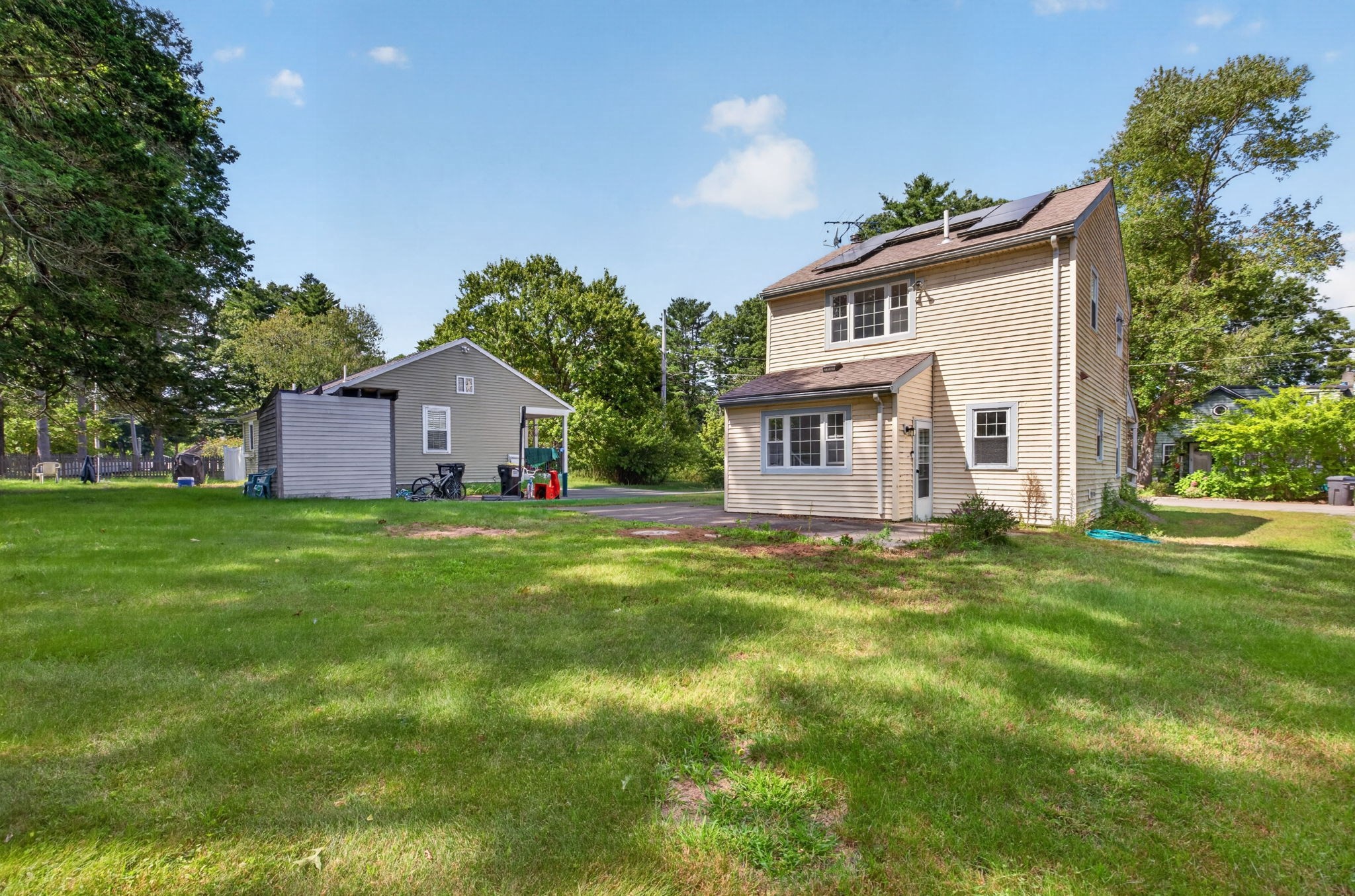 17 W Cedar Rd Property Photo 6