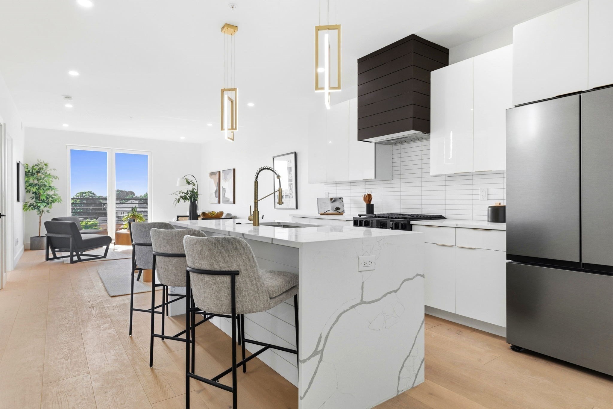 66 Mcgrath # 209 Property Photo 1