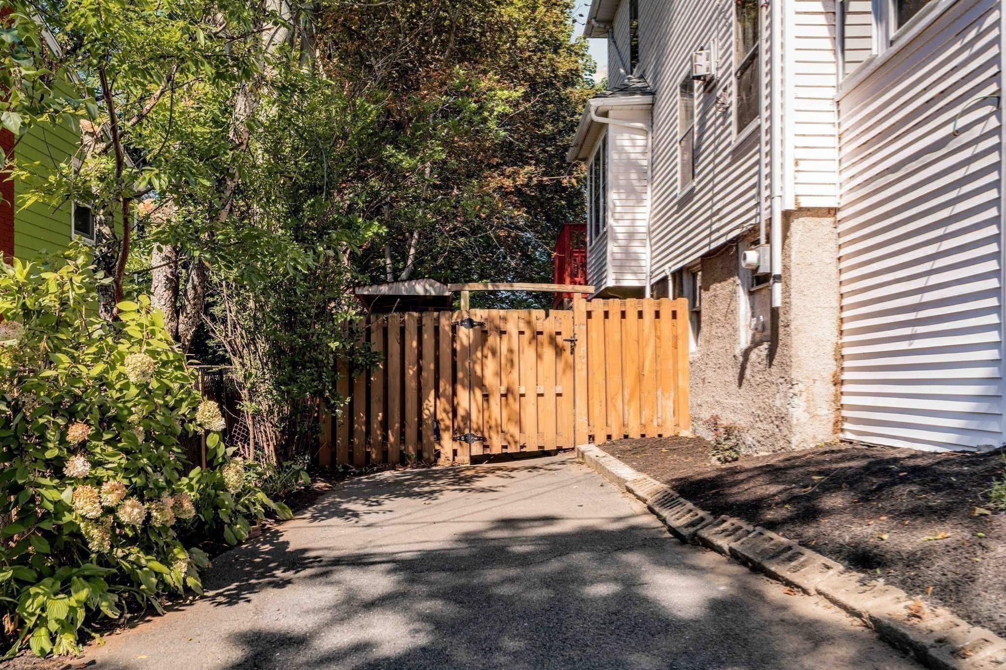 11 Grandview Street Property Photo 36