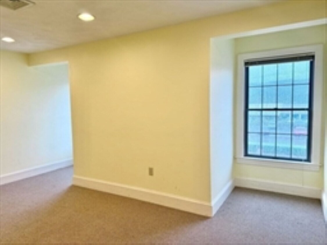 1620 Sudbury Road # 6 Property Photo 6