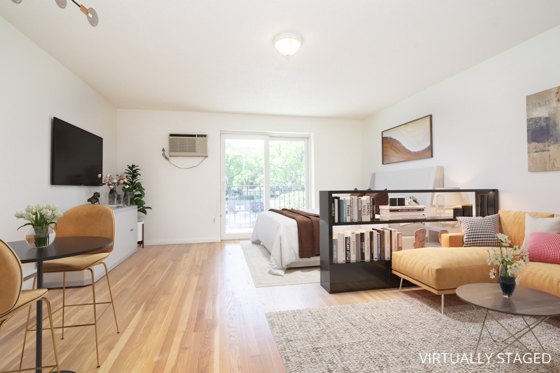 50 Green St # 207 Property Photo 3