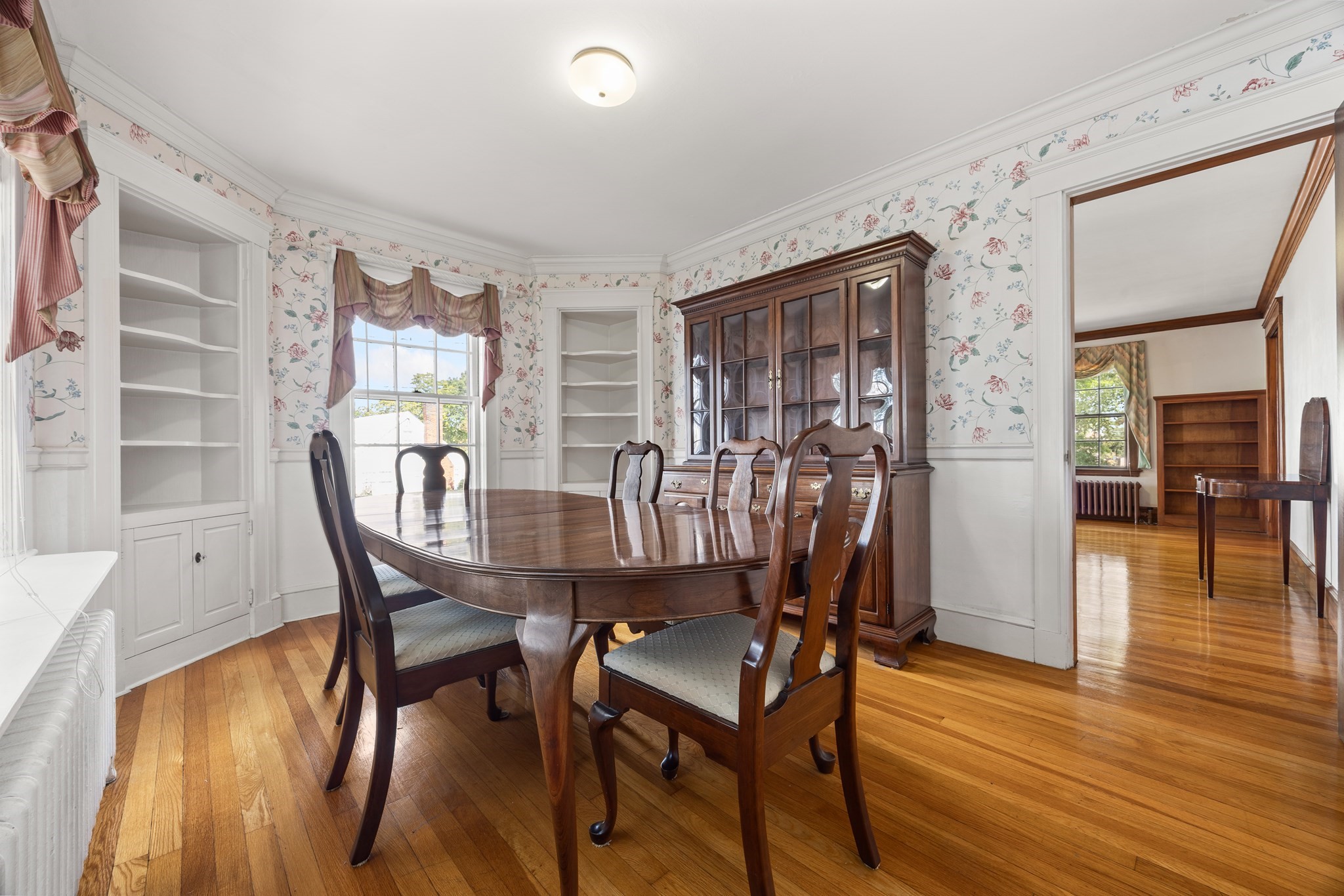 525 Lynn Fells Parkway Property Photo 12