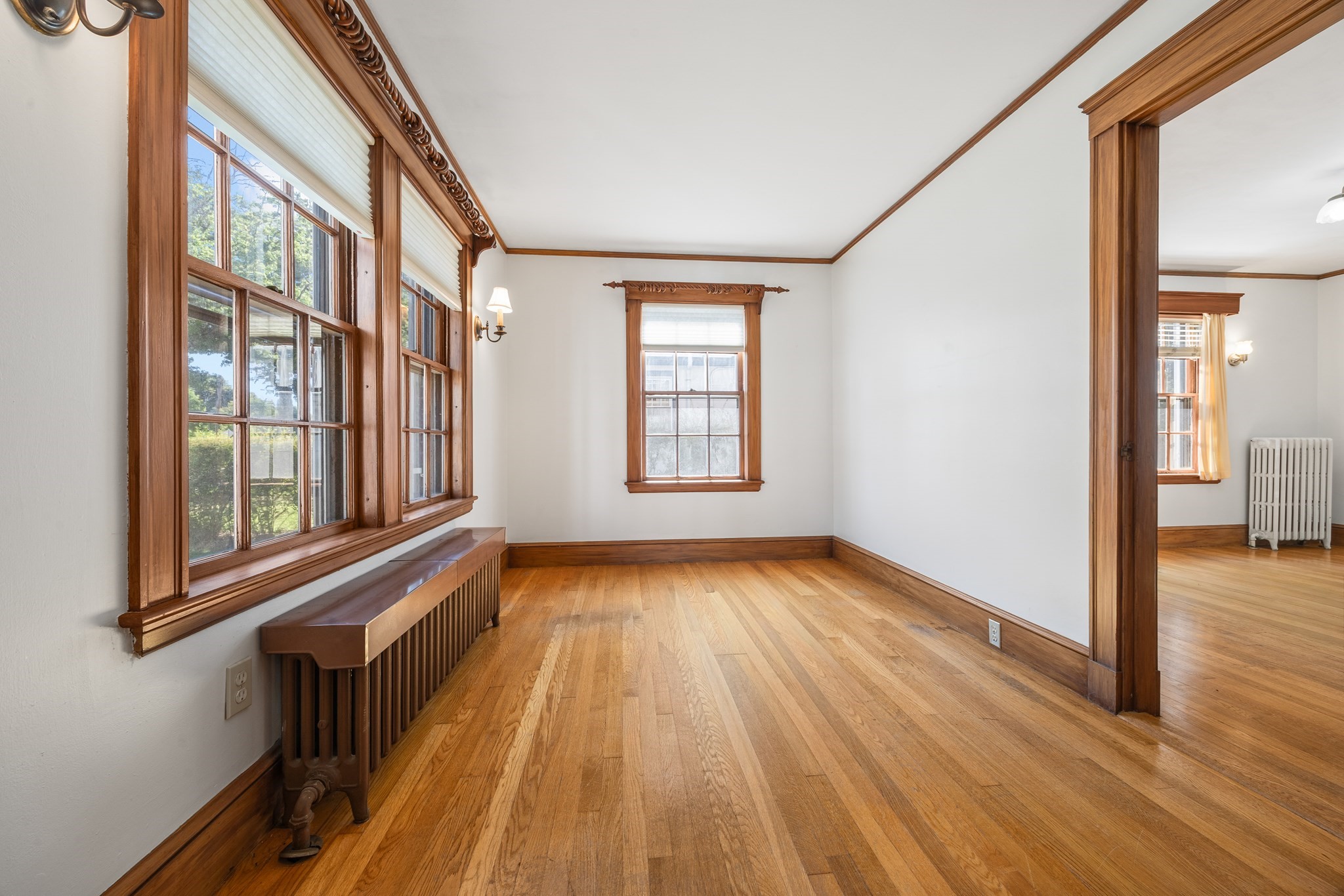 525 Lynn Fells Parkway Property Photo 16