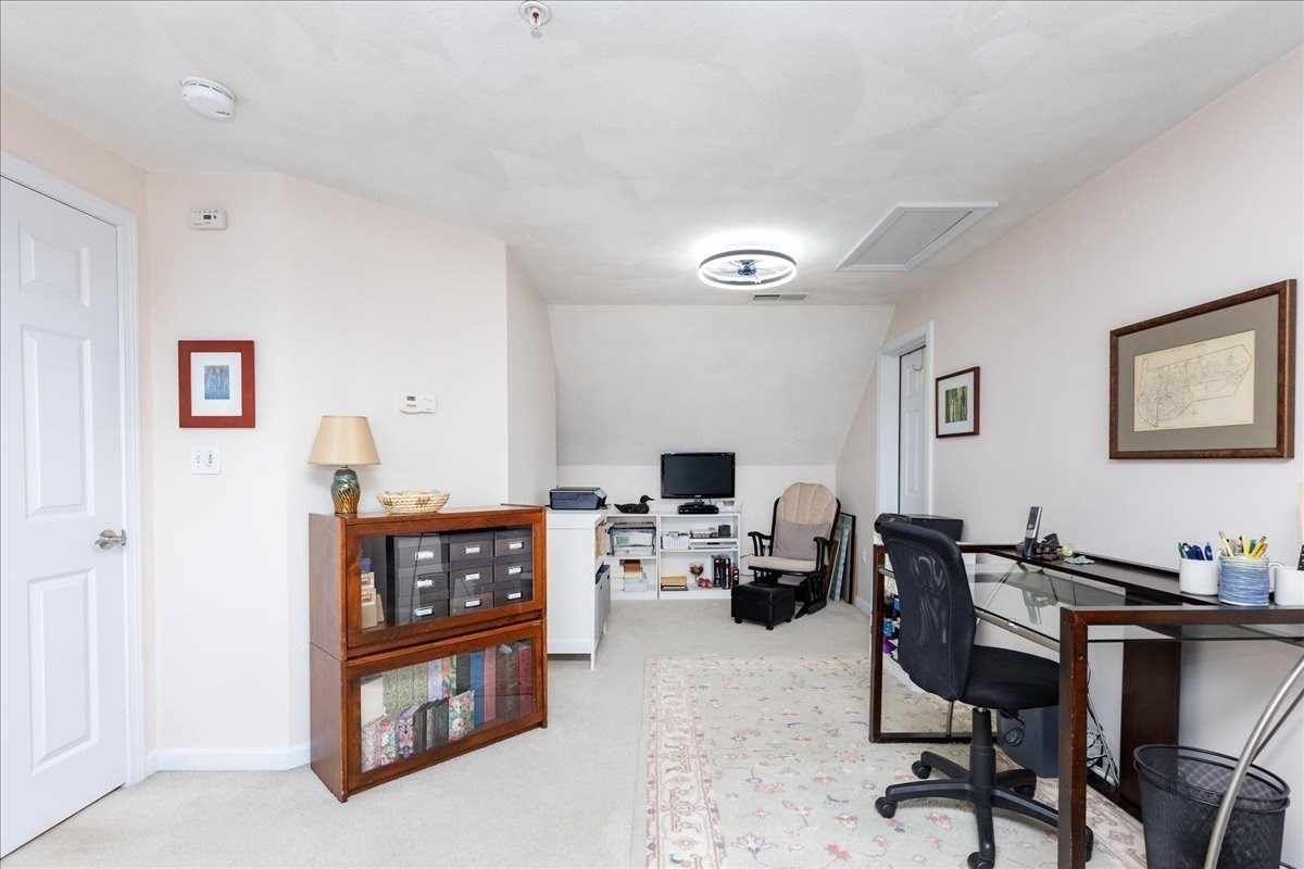 14-1/2 Roundy St # 4 Property Photo 12