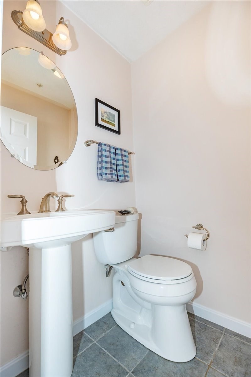 14-1/2 Roundy St # 4 Property Photo 24