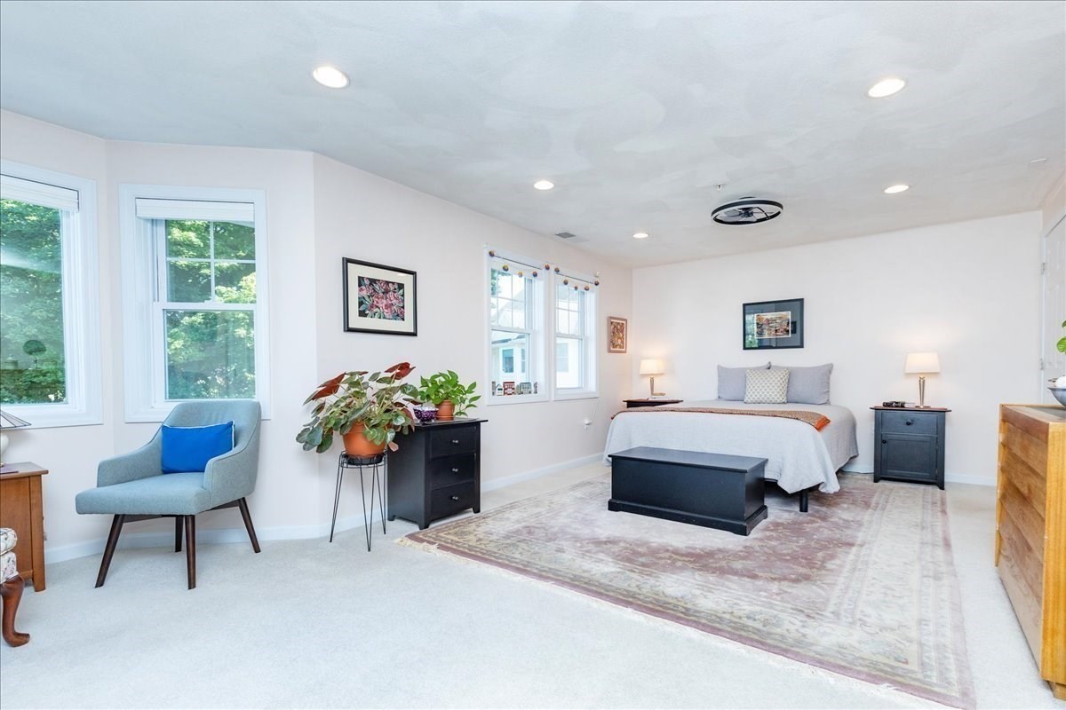 14-1/2 Roundy St # 4 Property Photo 6