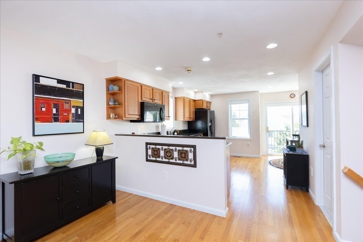 14-1/2 Roundy St # 4 Property Photo 13