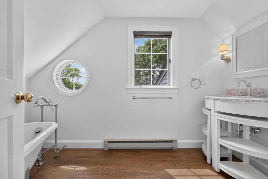 683 Neck Road Property Photo 32