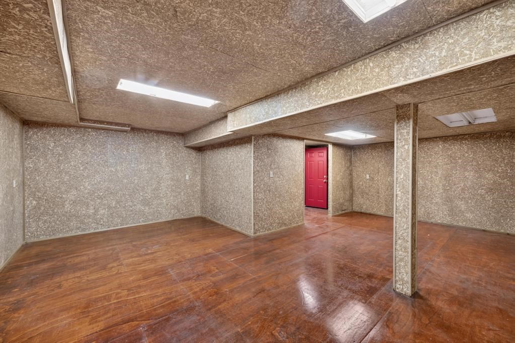 683 Neck Road Property Photo 36