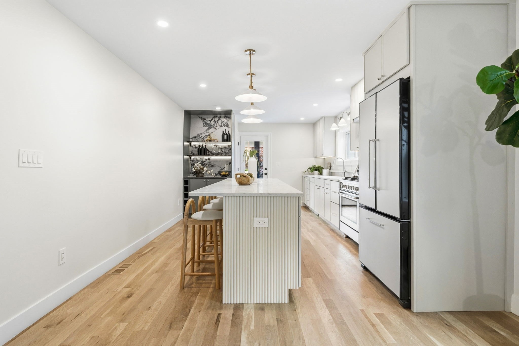 34-36 Governors Winthrop Rd # A Property Photo 7